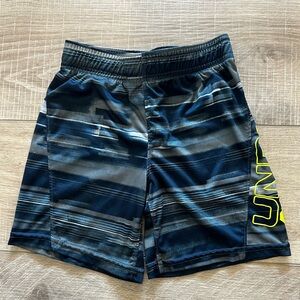 Boys Under Armour shorts size 4